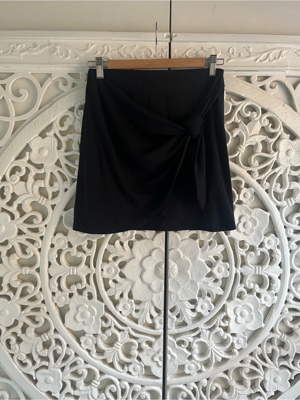 Wilfred Aritzia Black Tie Wrap Mini Skirt Small